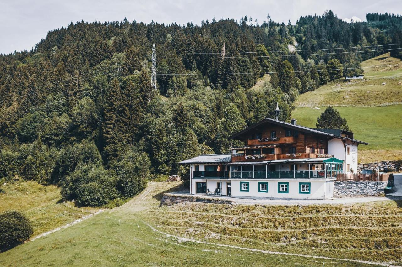 Panorama Hotel Guggenbichl: Alpine Views & Spa Access Kaprun Exterior photo