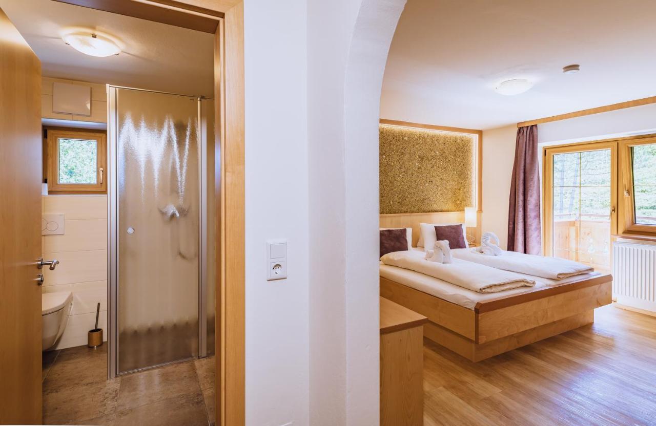 Panorama Hotel Guggenbichl: Alpine Views & Spa Access Kaprun Exterior photo